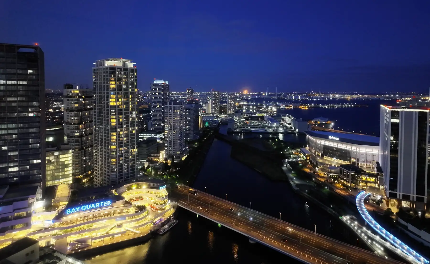 ローストビーフの店 鎌倉山 スカイビル店 夜景